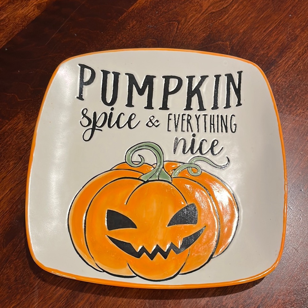New pumpkin plate